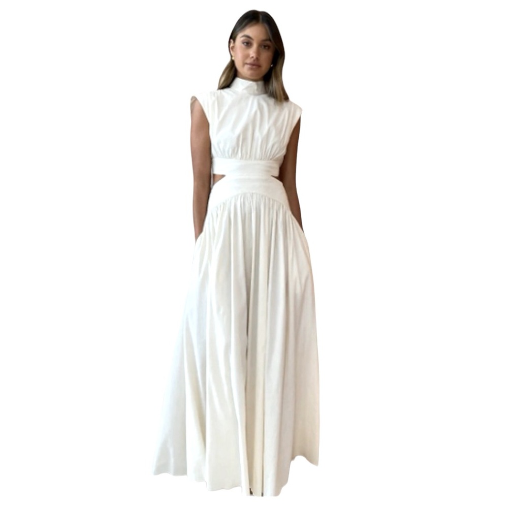Elegant White Sleeveless Dress